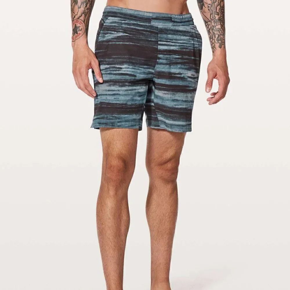 Lululemon Mens Channel Cross Shorts 7 inch